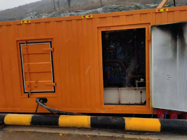 泰山发电车出租-应急柴油发电机组选什么样的比较好？
