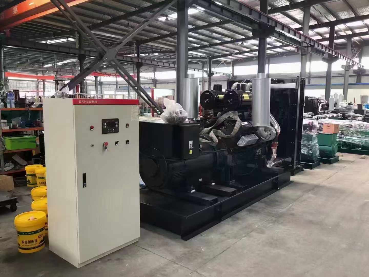 泰山柴油发电机运行时的噪音和振动水平如何?
